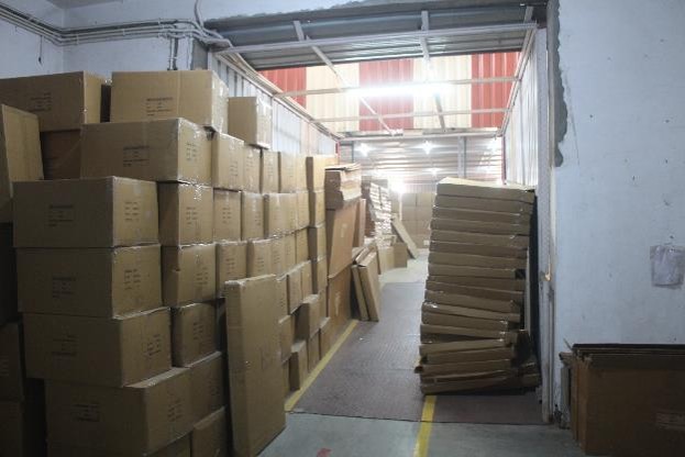 Export packaging metal crafts